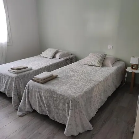 Centre Apartment *